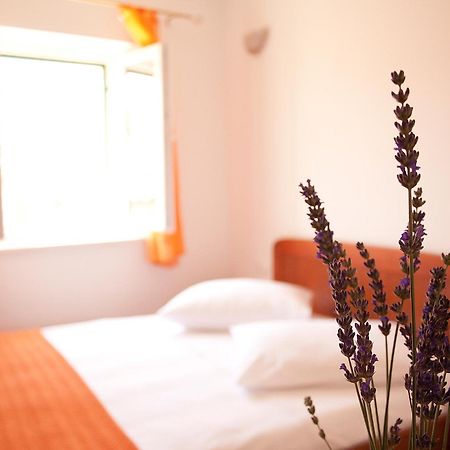 Apartments Jaksic พอสติรา ภายนอก รูปภาพ