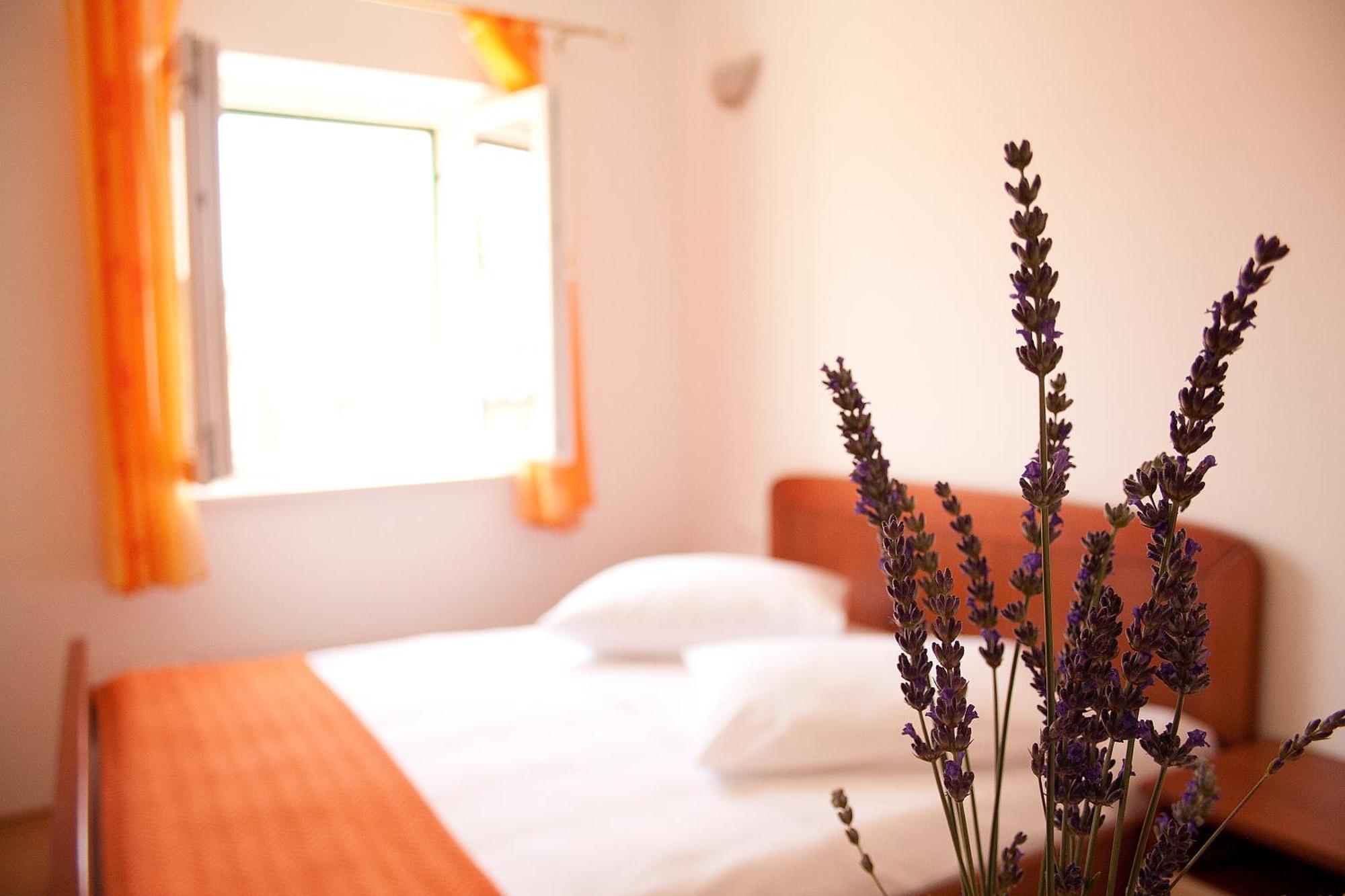 Apartments Jaksic พอสติรา ภายนอก รูปภาพ