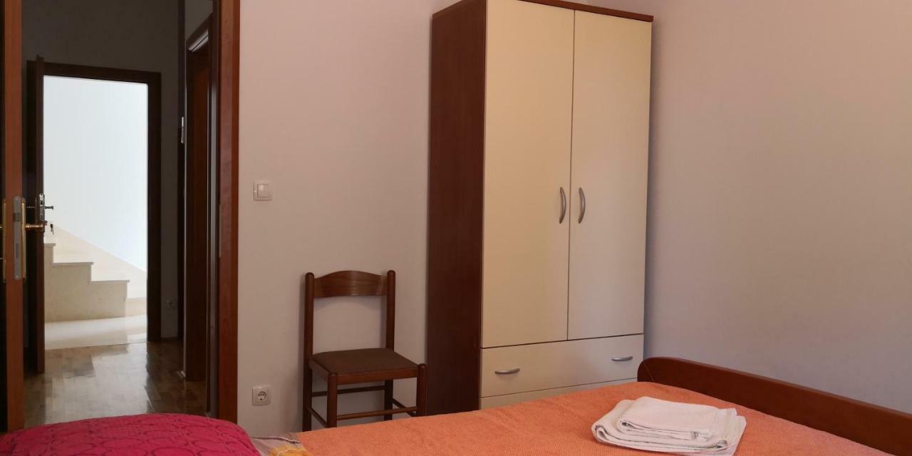 Apartments Jaksic พอสติรา ภายนอก รูปภาพ